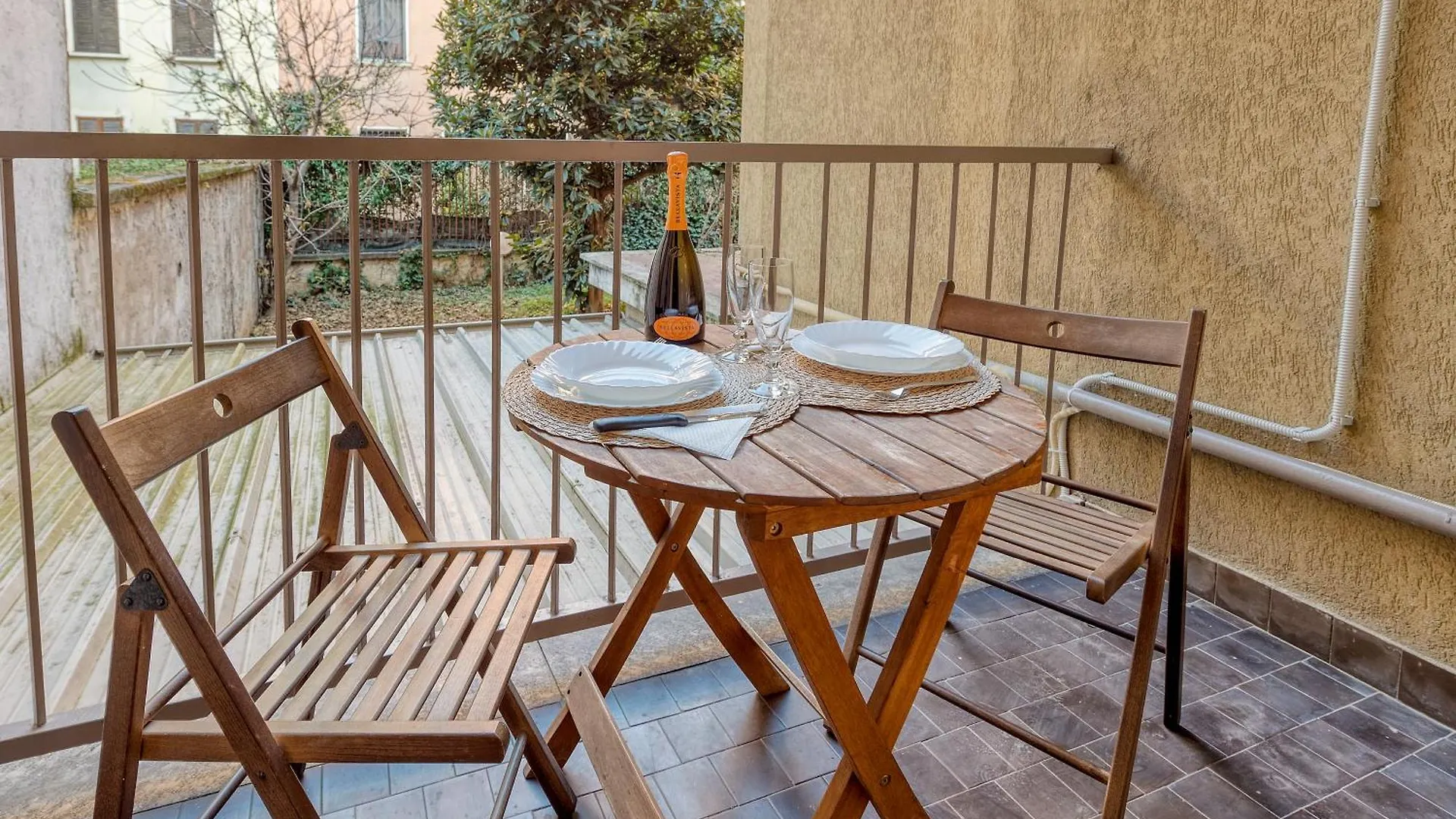 Apartment Appartamento De Angeli, Vicino A Fiera, Duomo, San Siro Milan